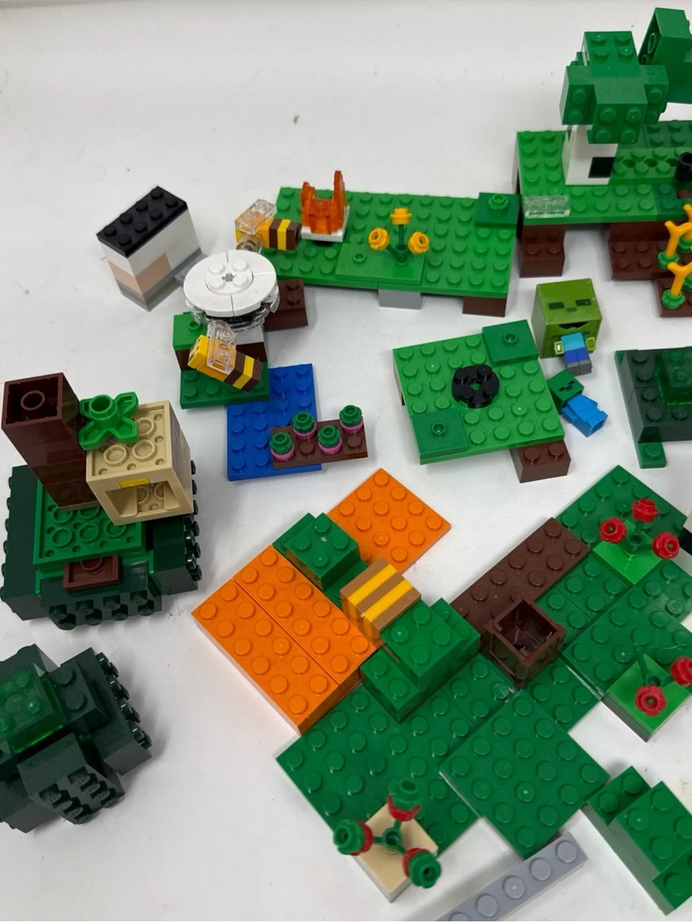 LEGO Green and Orange Minecraft Inspired Build Set